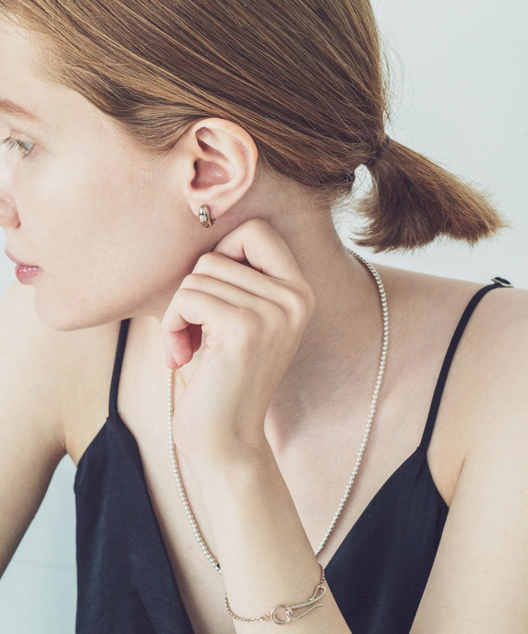 ロウ ハグピアス（872132） ｜ women（ウィメンズ） ｜ ete／ete