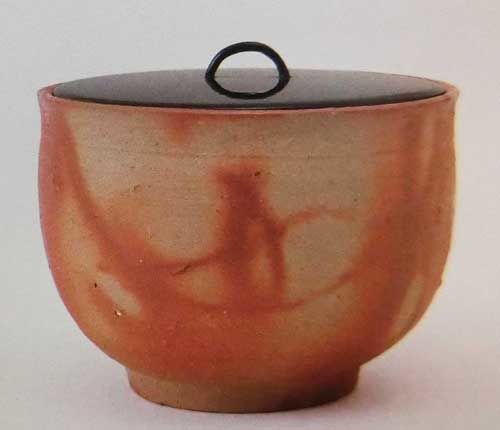 藤原雄作品【備前水指】の買取・査定はミライカ美術にお任せください