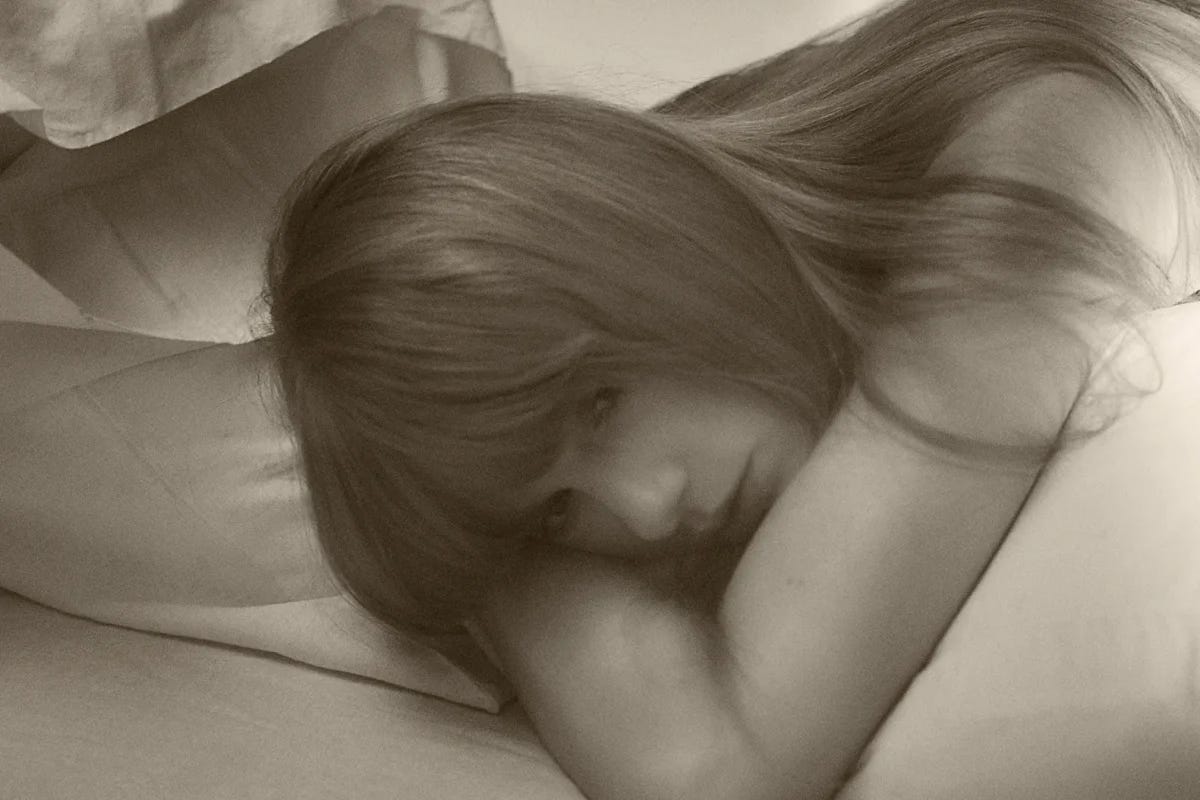 Taylor Swift Wades in Woeful Waves in “The Tortured Poets