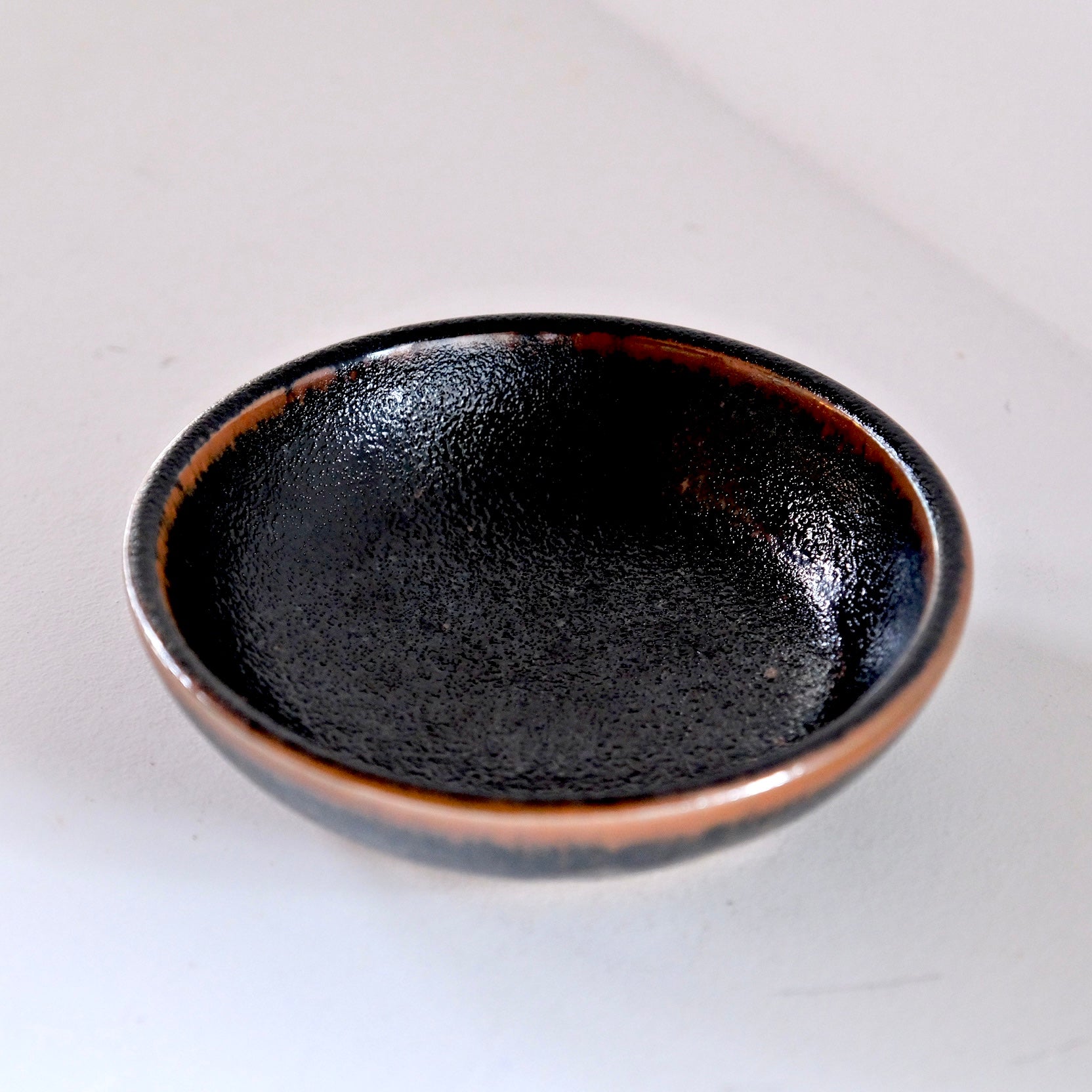 美濃古窯 黒褐釉 水滴 時代箱 V R8278 美濃古窯 黒褐釉 水滴 時代箱 V