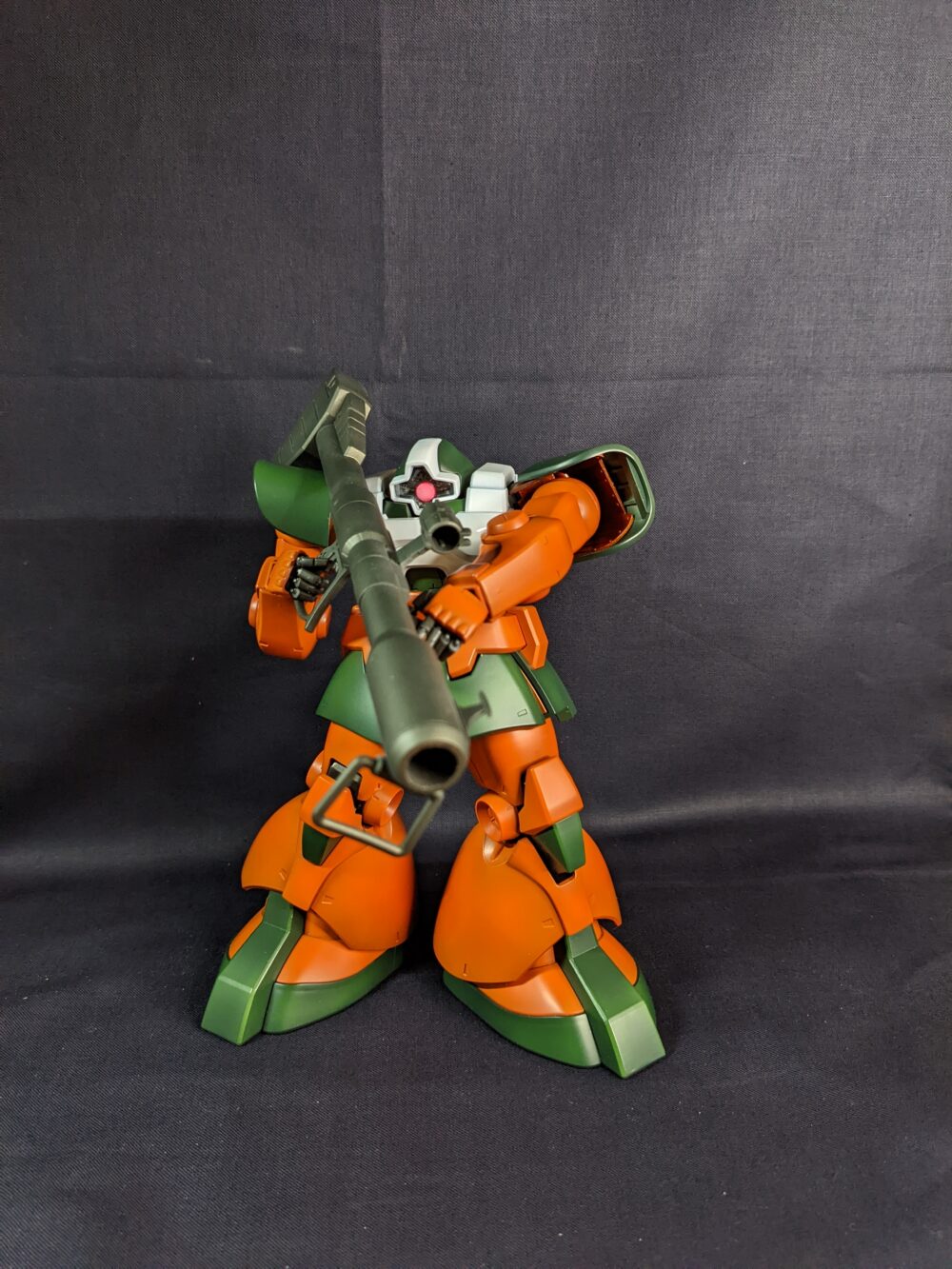 MG ドム 全塗装MITSUWAカラーpart1 | ガンプラの時間です。