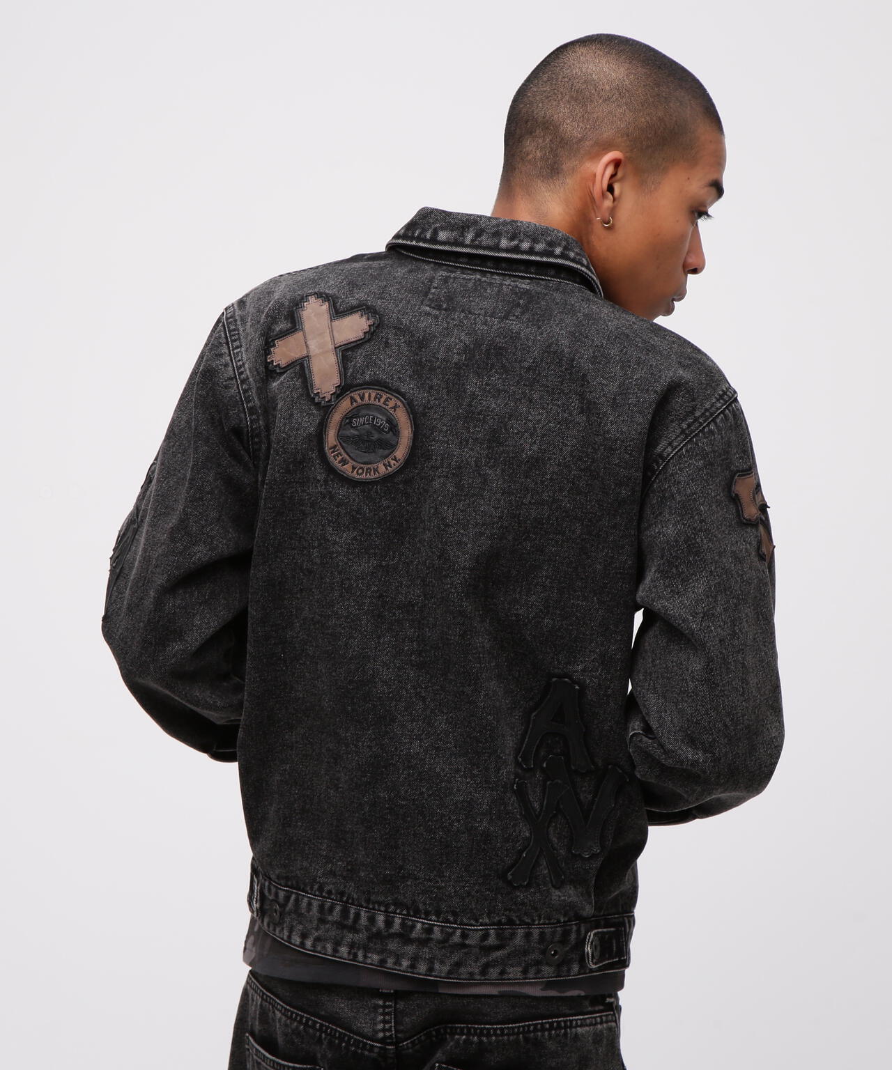 LEATHER PATCH DENIM JACKET | AVIREX（アヴィレックス） ｜【公式
