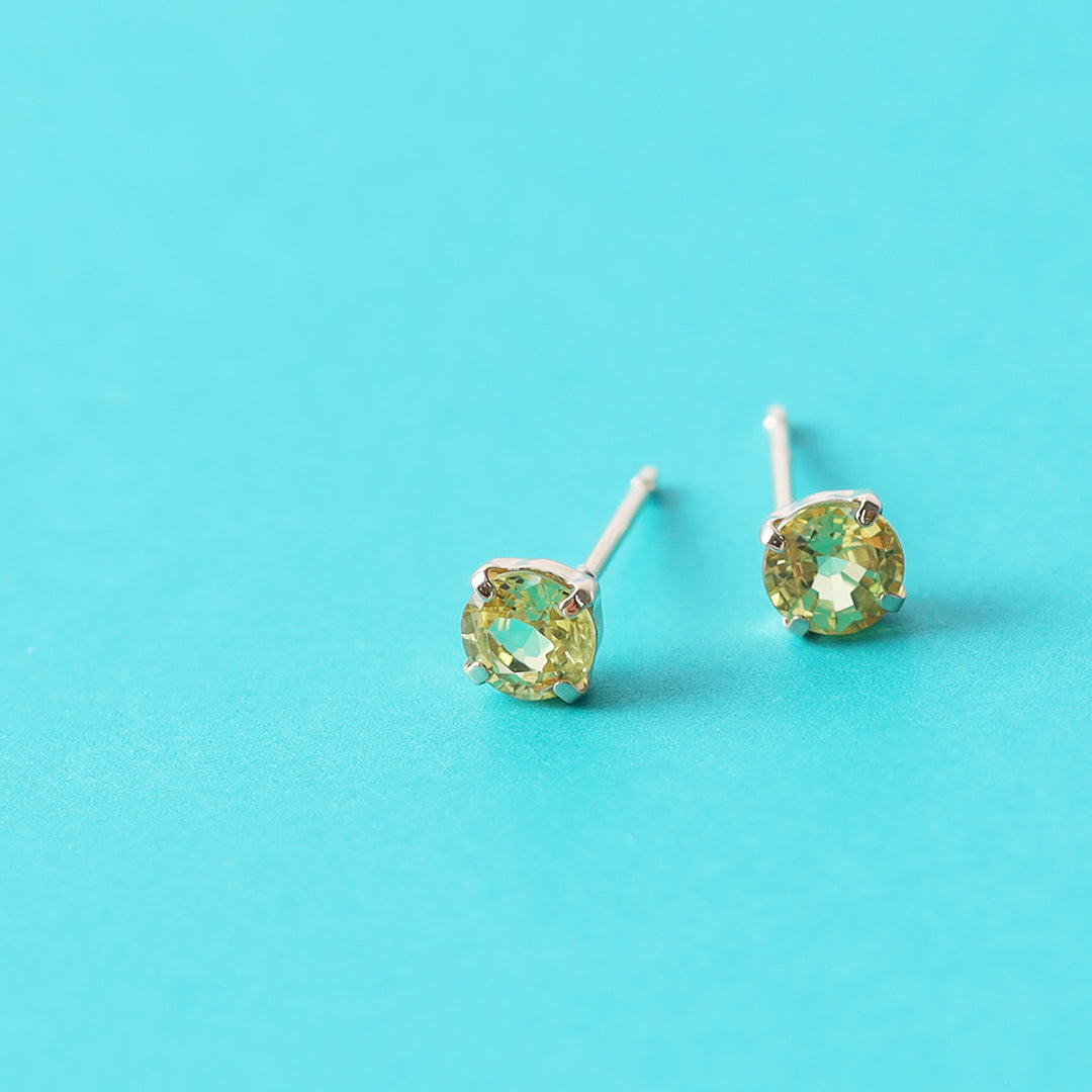 K18イエローサファイアピアス