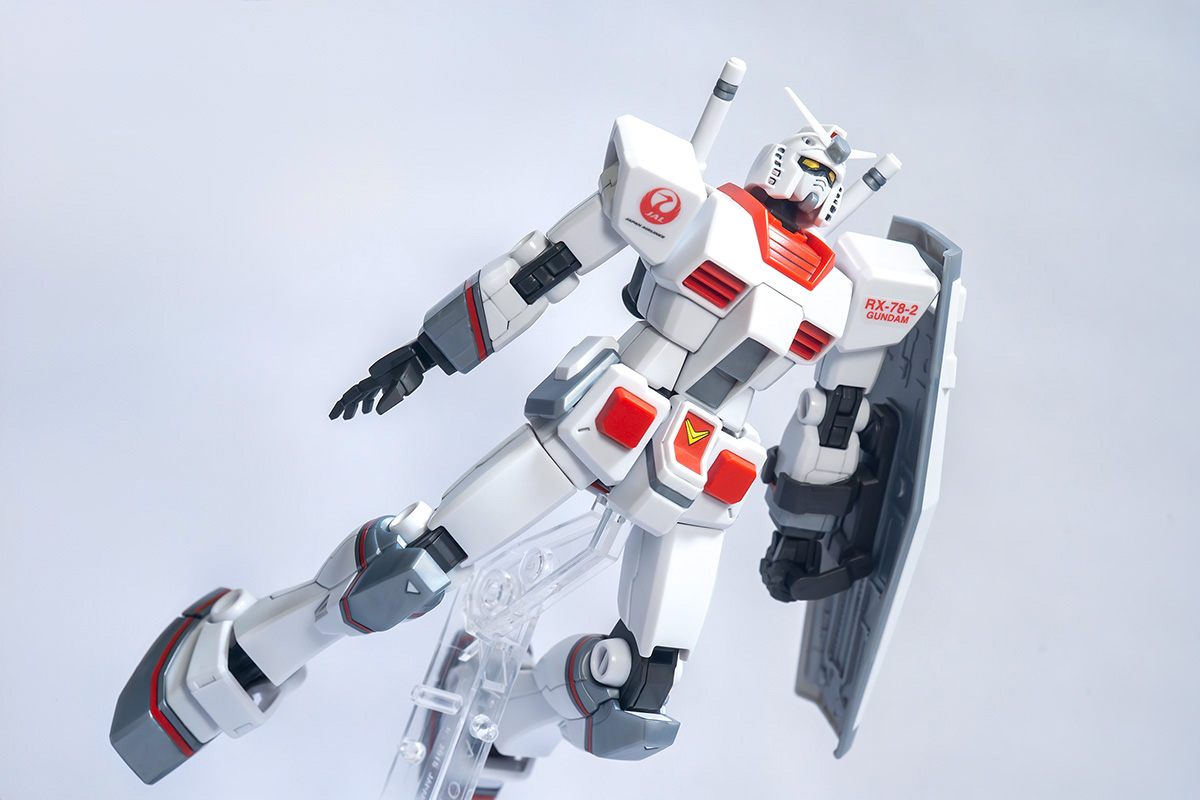 ガンプラ HG RX-78-2 JALオリジナルカラー 限定品 HG ガンダム JAL