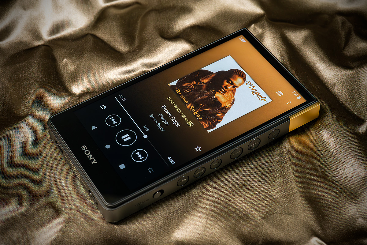 WALKMAN ZX707 | b's mono-log