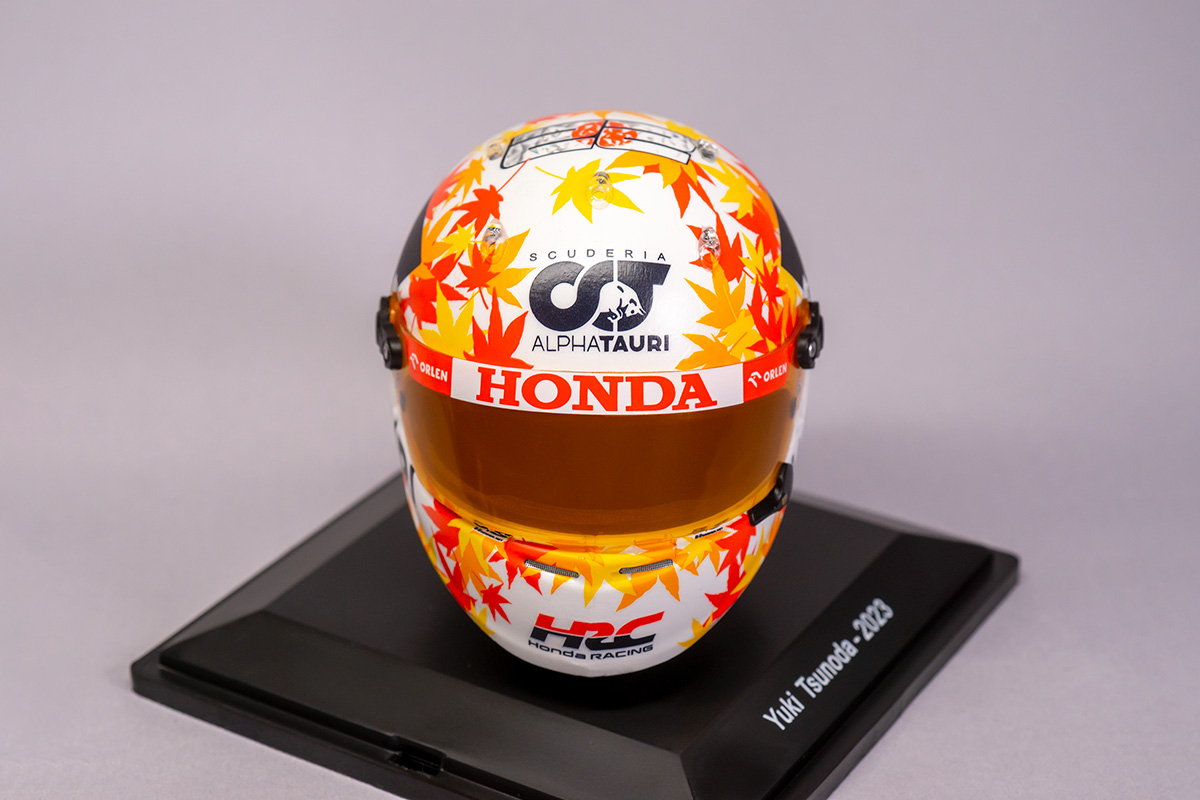 Spark 1/5 Yuki Tsunoda Helmet 2023 | b's mono-log