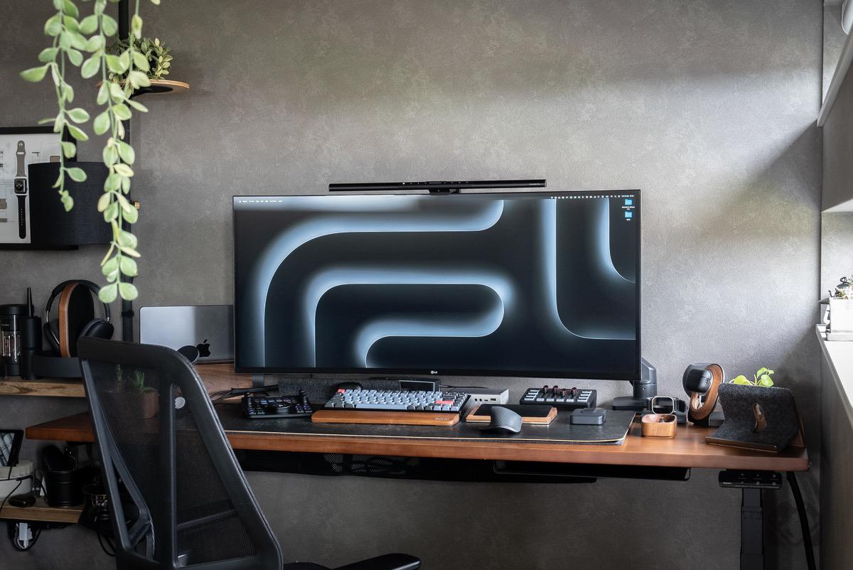 BenQ ScreenBar Pro レビュー：自動点灯・広範囲照明で機能性最強