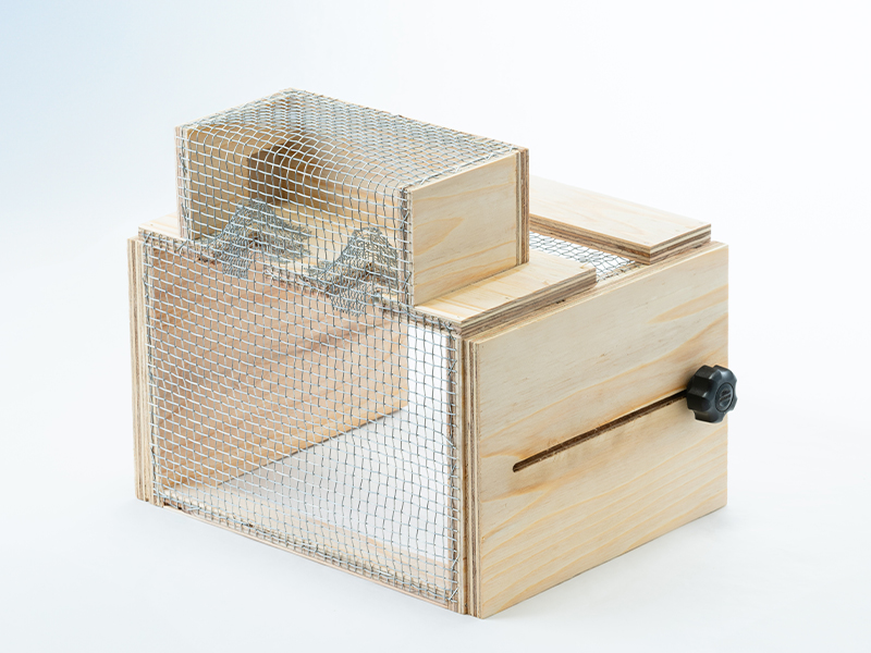 スズメバチ捕獲器 スズメバチ生捕器 2個売りです 業務用スズメバチ捕獲