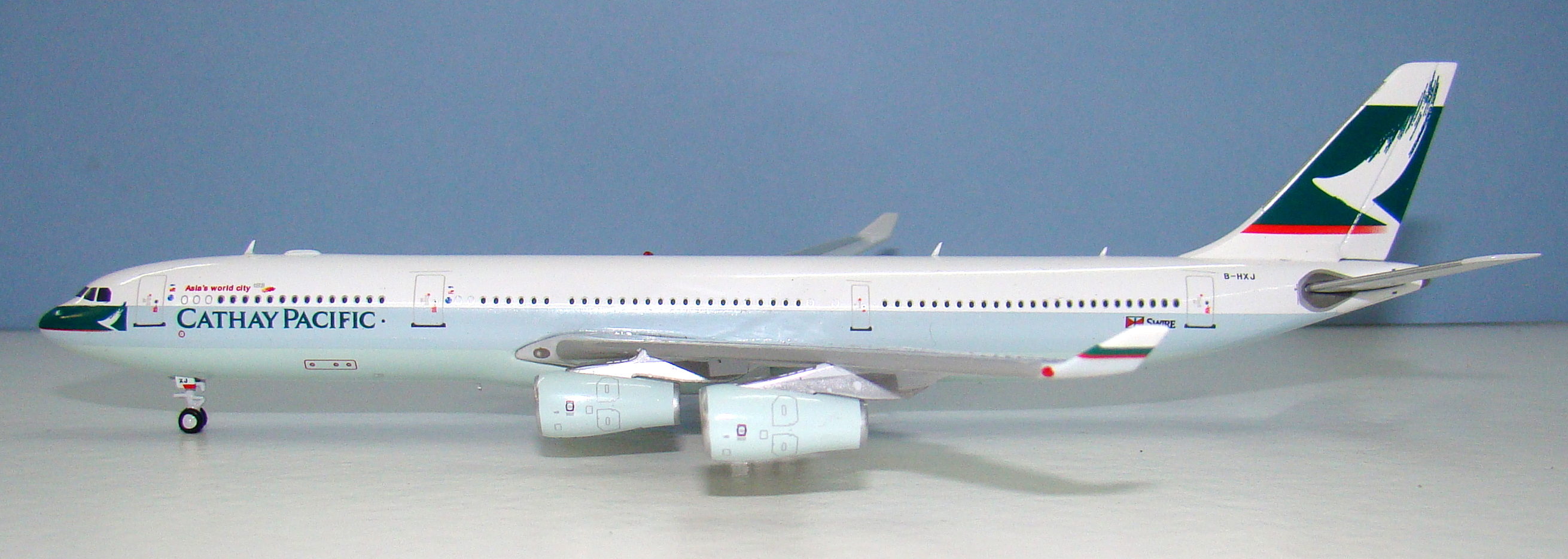 最終値下げ】JCwings製 キャセイパシフィックB777-300 1/400 1/400 777