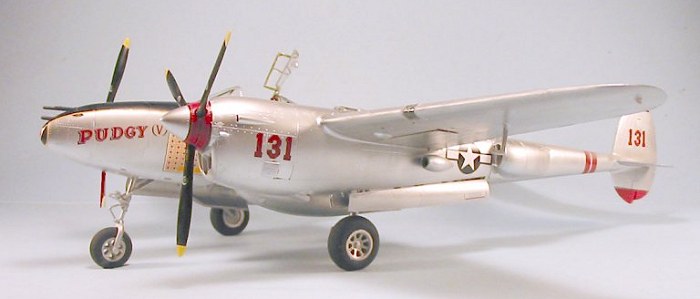 Trumpeter 1/32 P-38L Lightning by Tom Cleaver