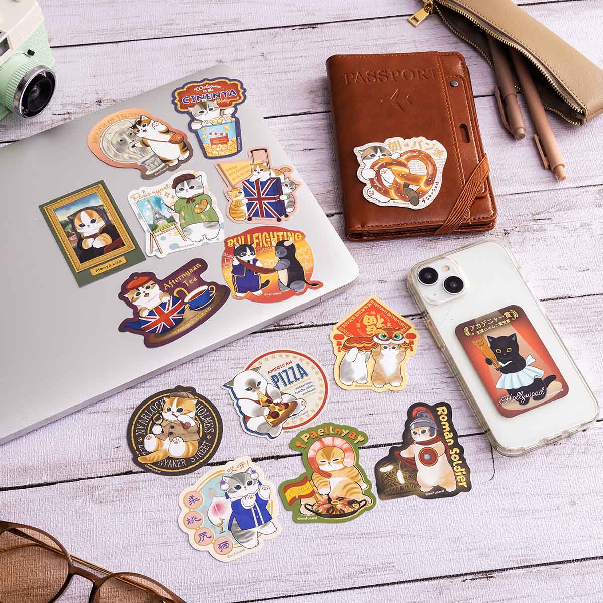 mofusand もふもふジャーニー スマホに貼れるサイズのキラキラ箔押し