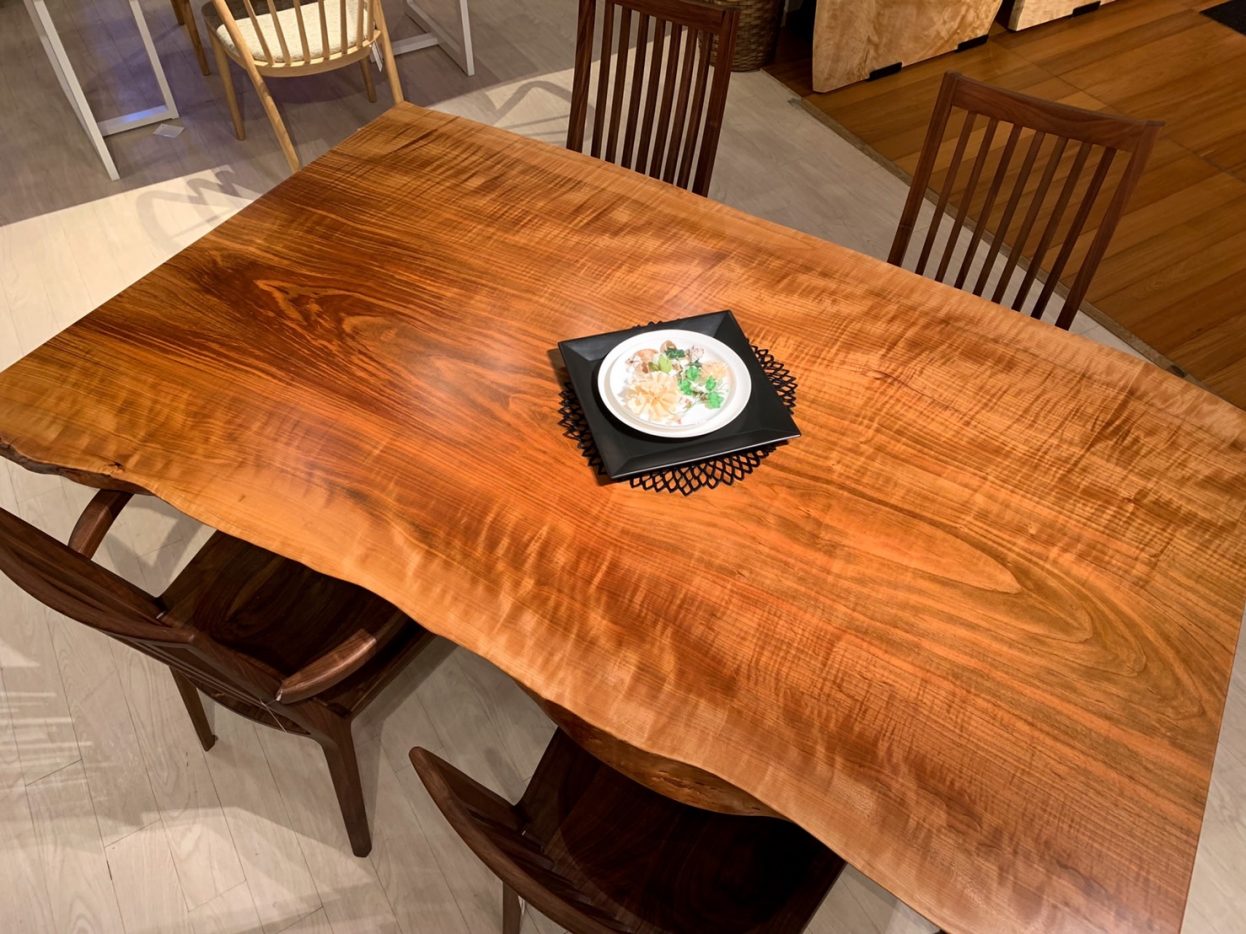 チェリーとサクラについて | 一枚板テーブル、無垢材 天板の販売