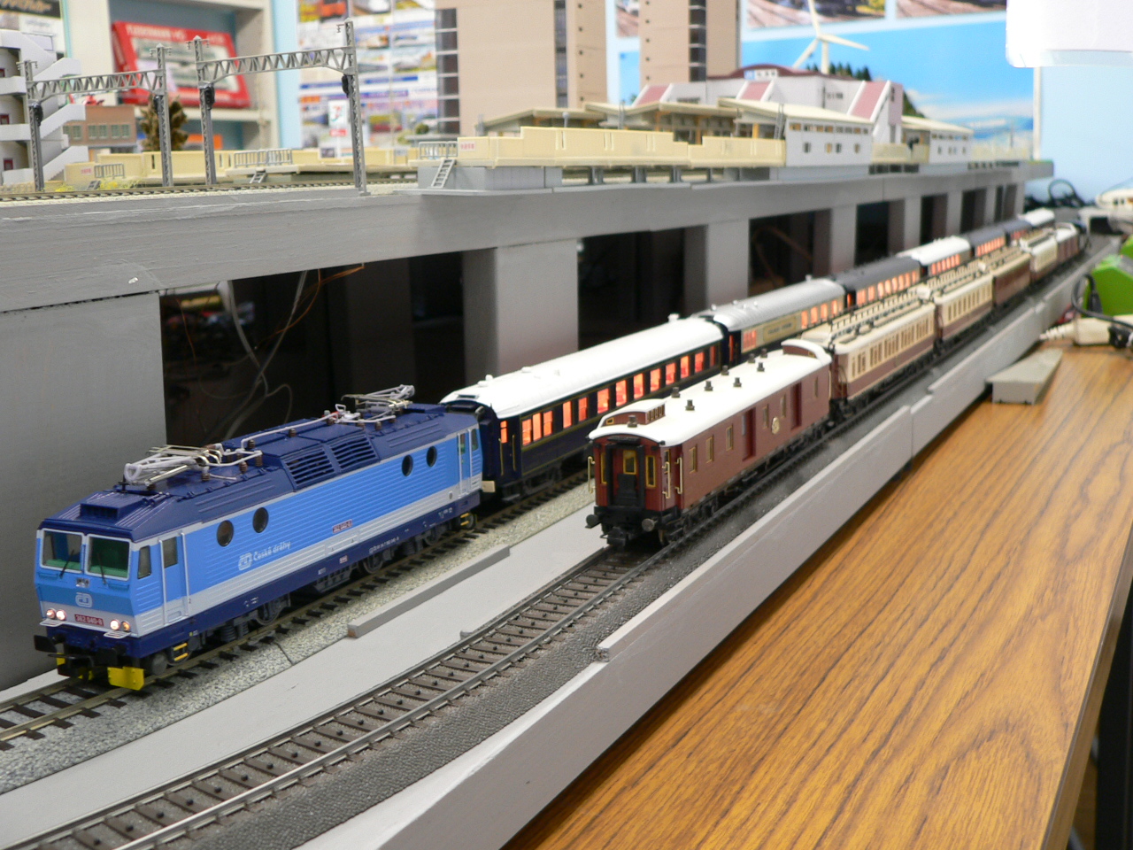 HOゲージのオリエント急行で遊んでみました。: もけいや松原は近鉄