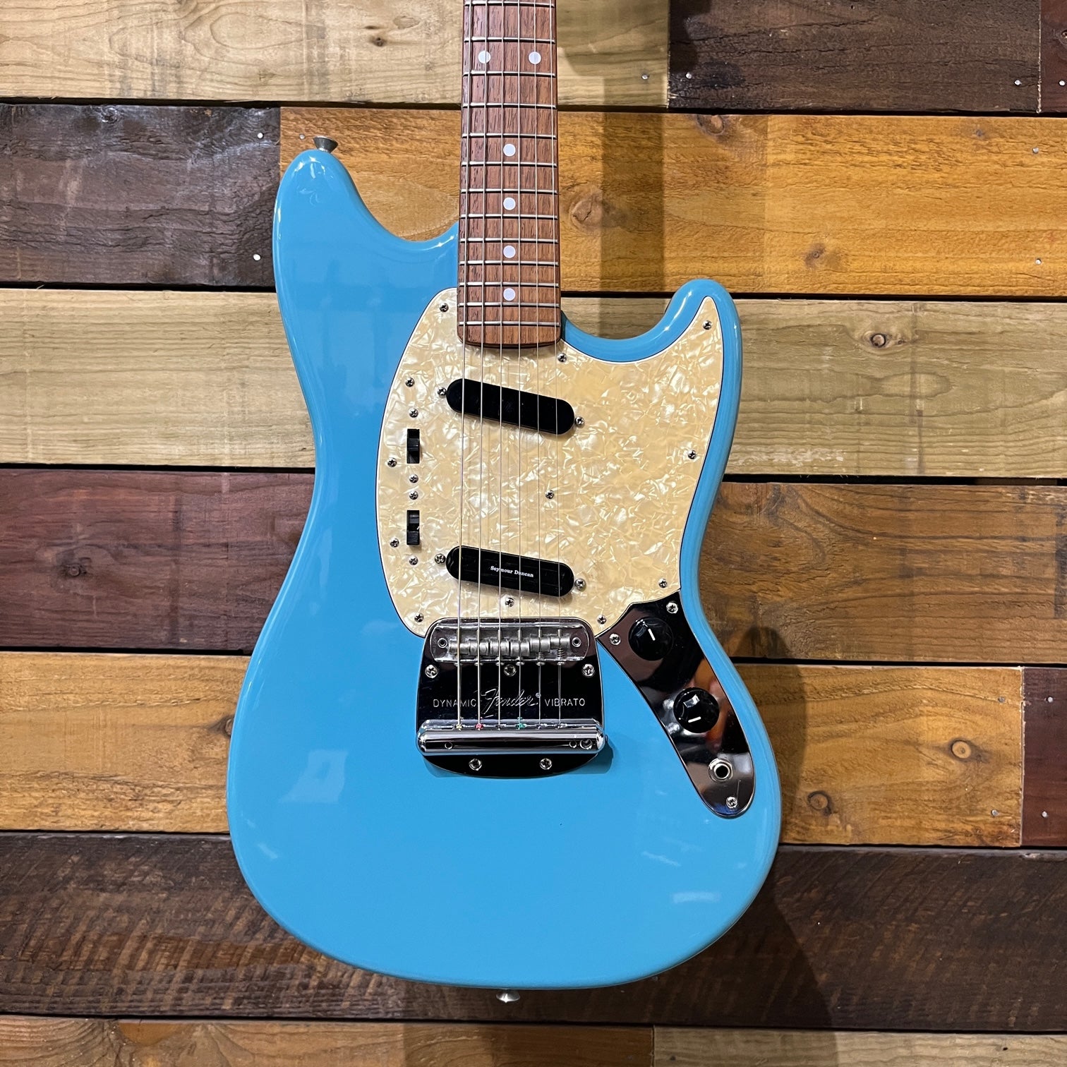 Fender Japan Mustang MG66 VintageWhite