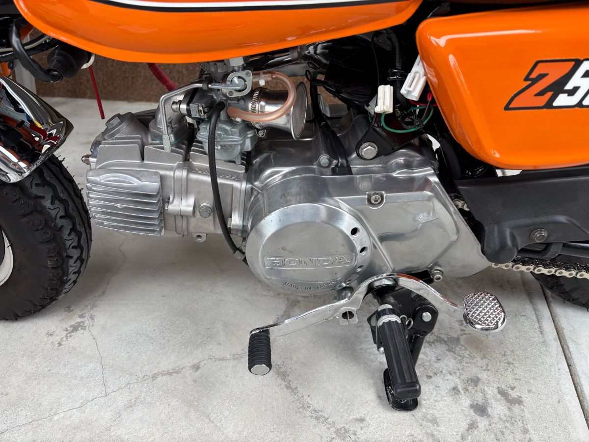 HONDA モンキー ガソリンタンク Fi 用ですがキャブにて使用可能 HONDA