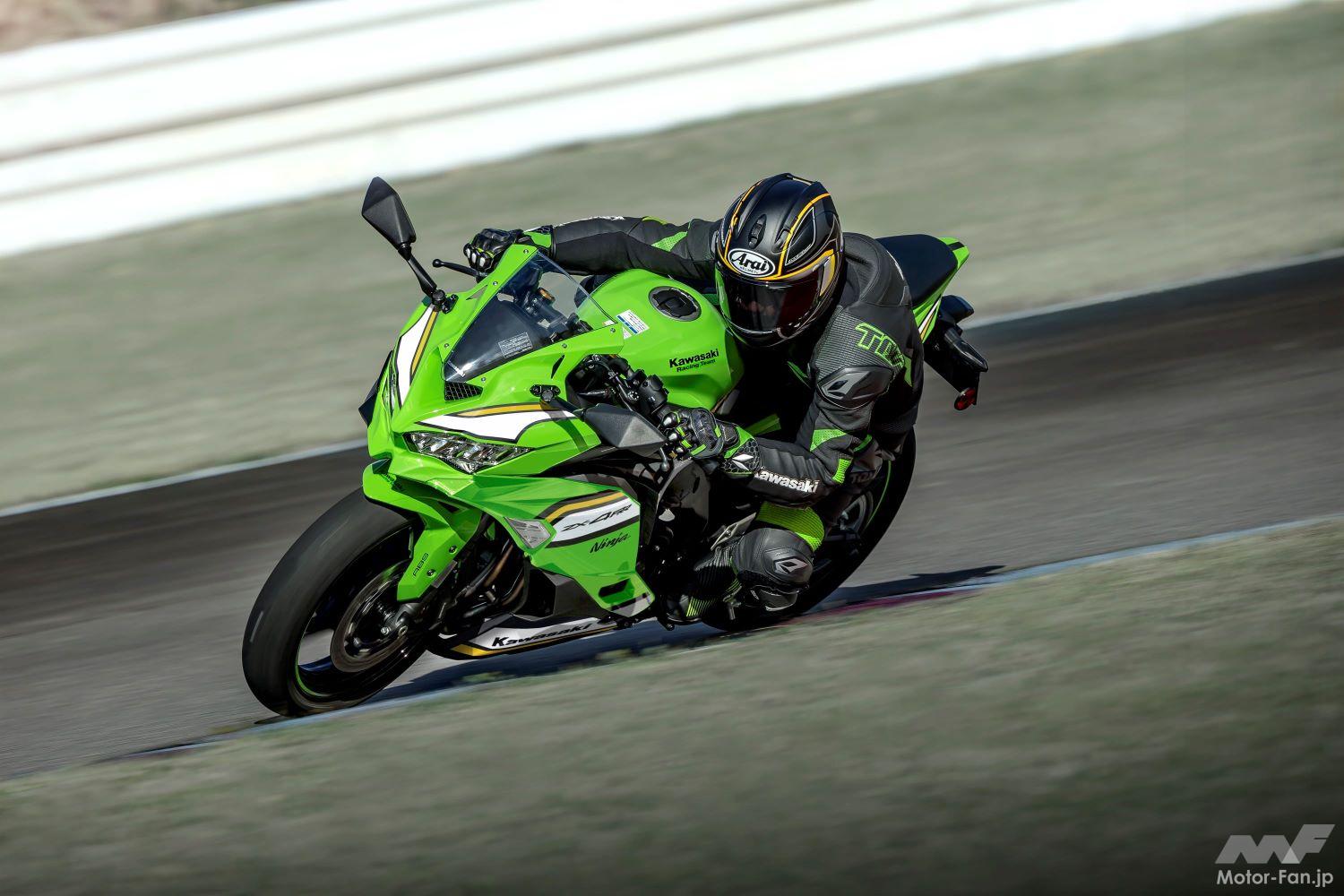 main_kawasaki_ZX4R_1500.jpg