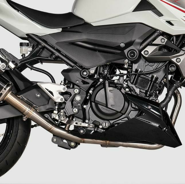 アクラポビッチ製のKAWASAKI Ninja500/Z500/Z400/NINJA400専用