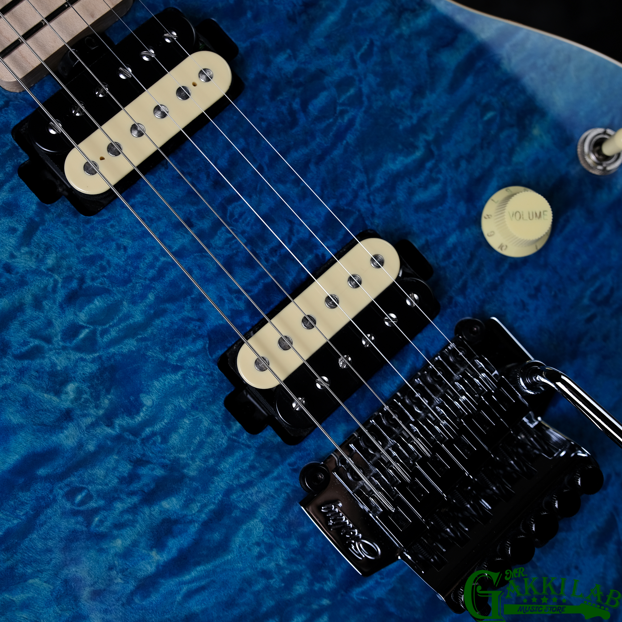 Sterling by MUSIC MAN AX40 Trans Blue | 札幌の楽器屋さん｜MR.GAKKI