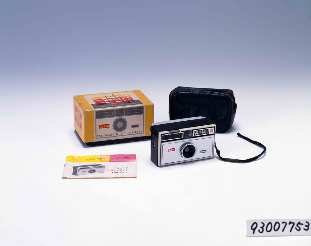 コダック インスタマチック 100カメラ | ToMuCo - Tokyo Museum Collection