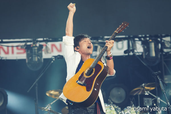 常に最前線に立ち続けてきたMr.Childrenの25年を示す、3時間を超える