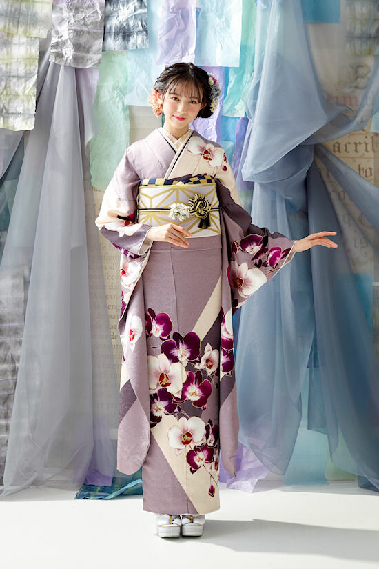 錦貸衣裳 藤沢店の振袖 /紫色/白色/エレガント/花柄/ 胡蝶蘭 | My振袖