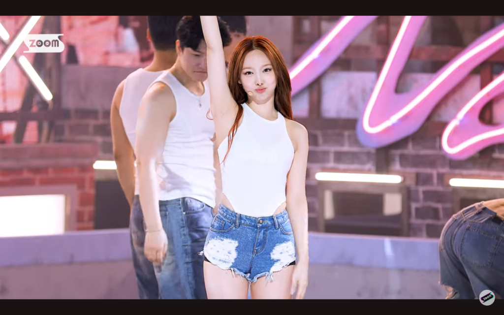 TWICE ナヨン メッシュユニフォーム 着画あり TWICE ナヨン メッシュ