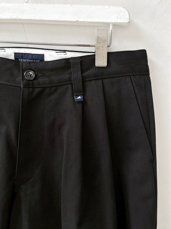DESCENDANT（ディセンダント）DC-3 ORGANIC COTTON TWILL TROUSERSの
