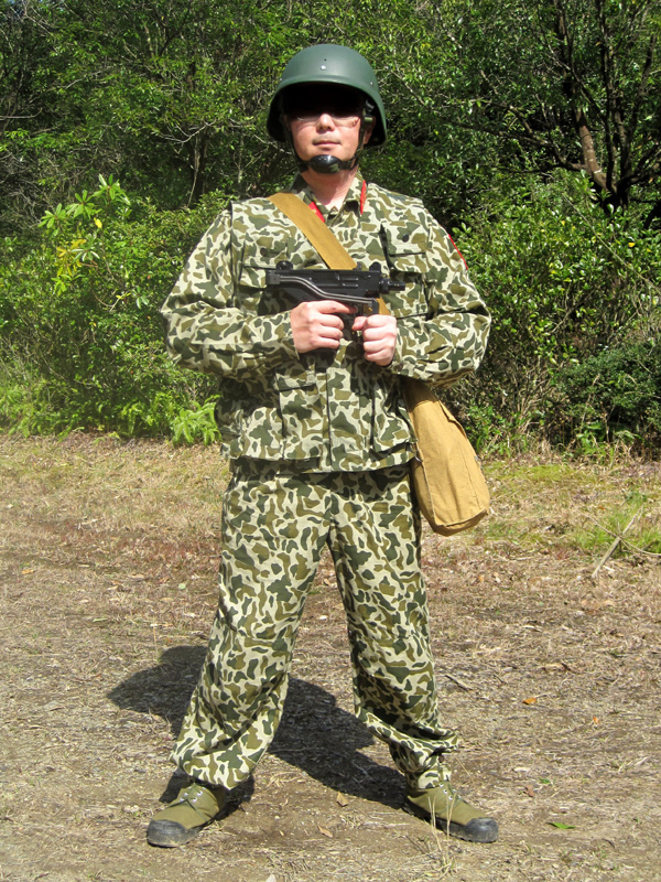 現用 ベトナム軍 ダッコン装備 [マイクロUZI]│ナナシノミコト