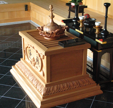 南部白雲木彫刻工房 – 富山 井波彫刻