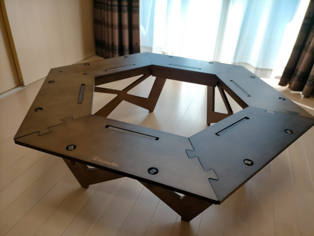 ハイランダー プライウッドヘキサゴンテーブル】レビュー。デザイン性