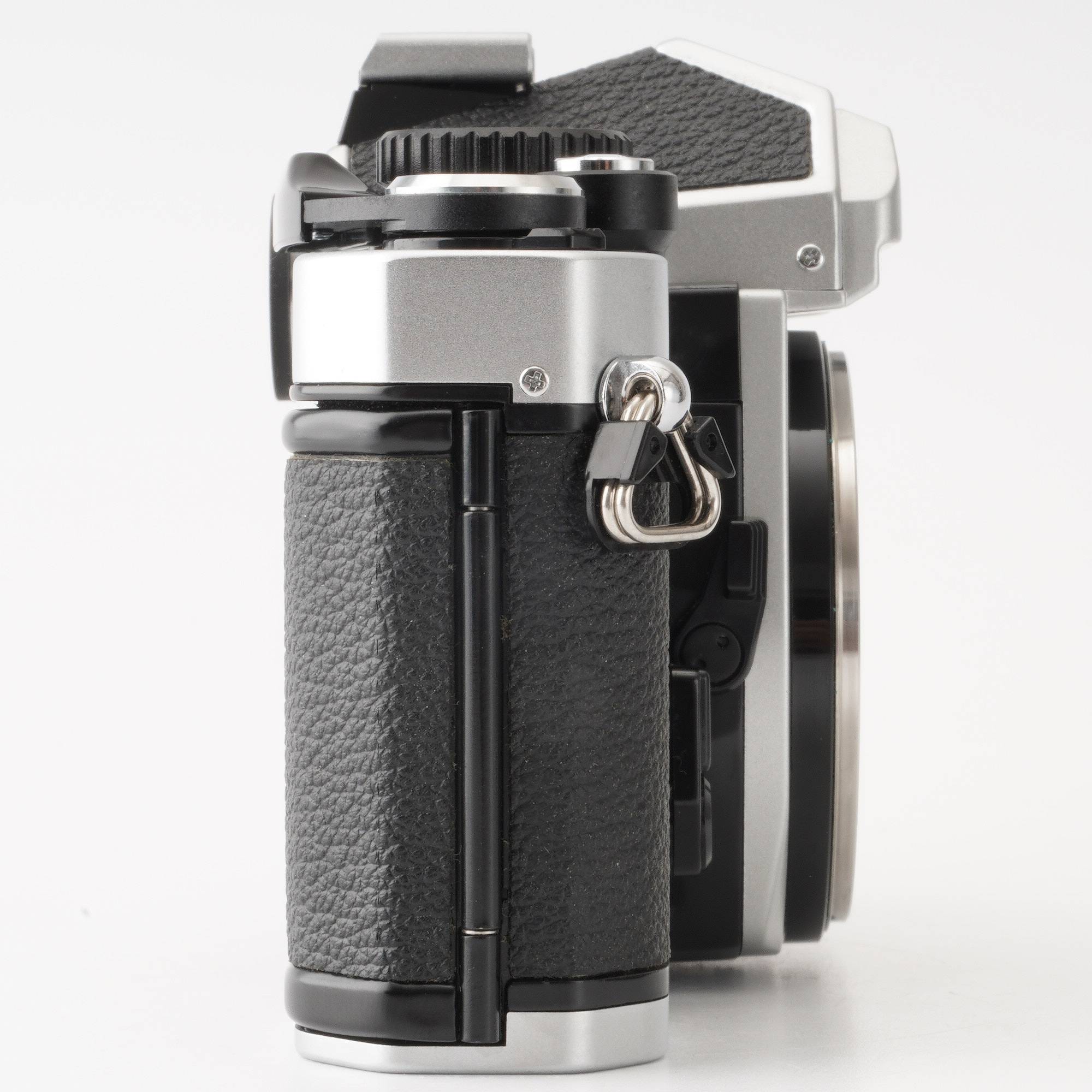 Nikon New FM2とNIKKOR zoom 35-105mm 美品】 Nikon FM2 / Zoom NIKKOR