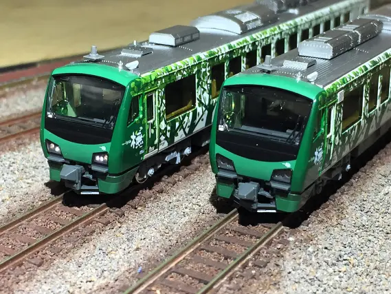 KATO製 HB-E300系 「海里」ラッピング仕様 4両編成セット カトー 10