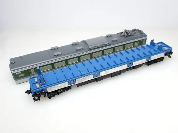 189系 特急あさま（長野総合車両所・N109編成）が入線です。 TOMIX