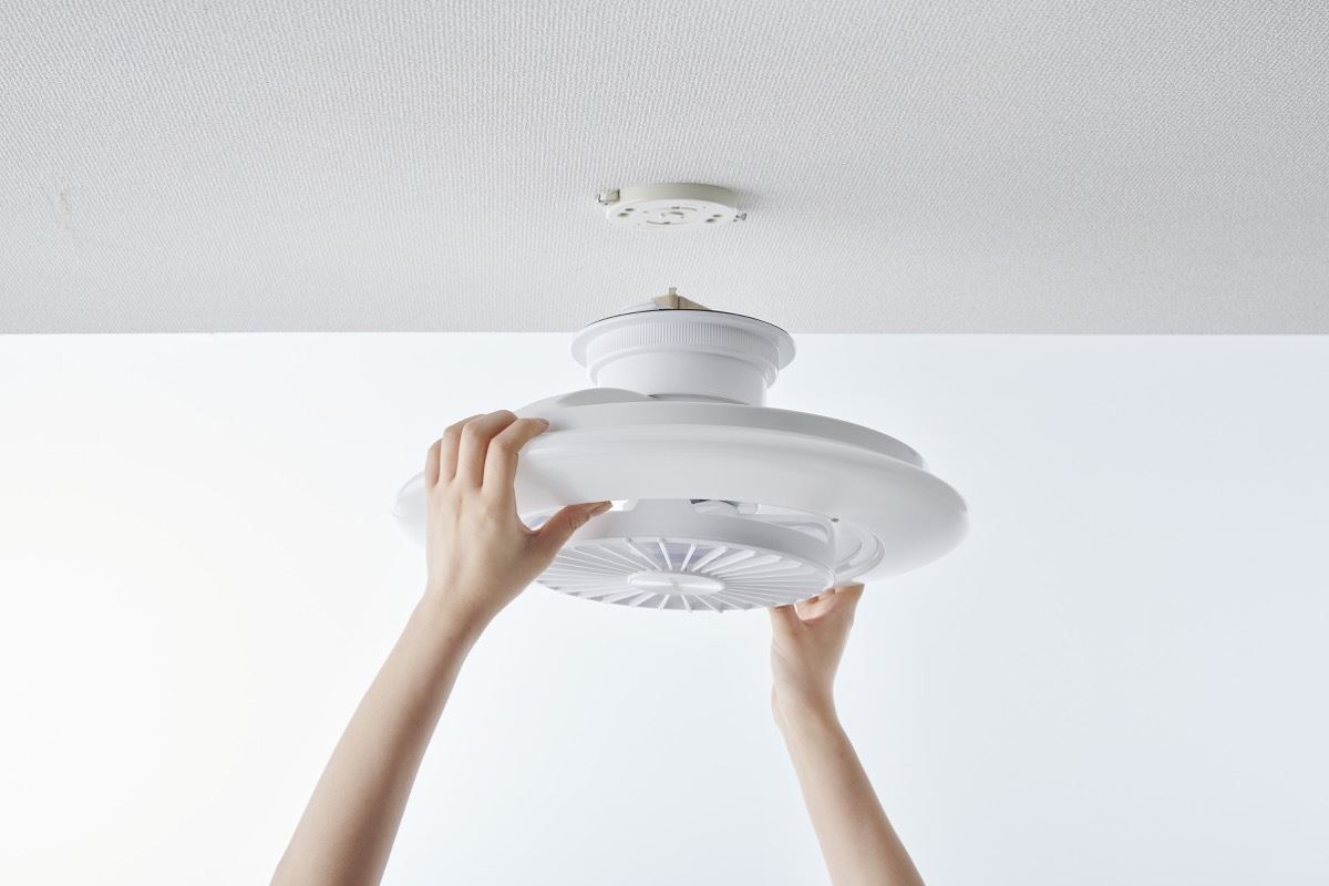 ドウシシャ、LED照明＋サーキュレーターに6畳／8畳用の自動スイング