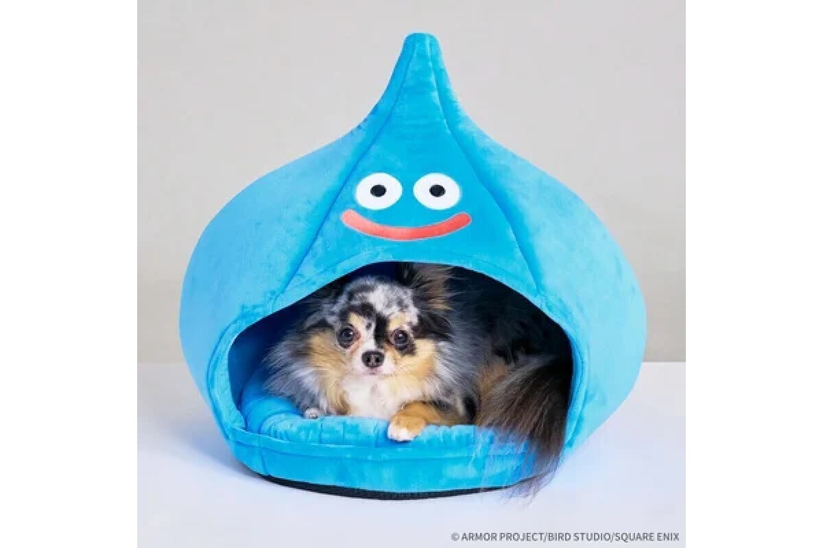 スライム型のペットハウスがあらわれた！ スクエニが犬猫用グッズ