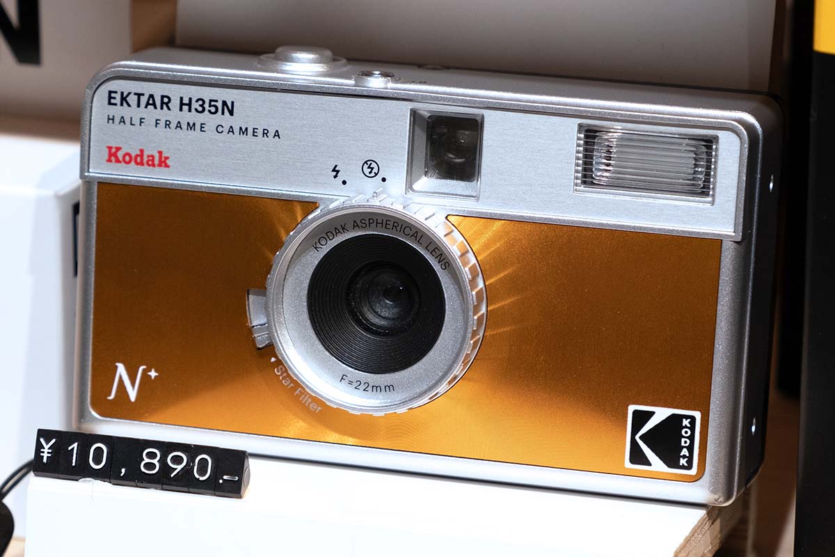 Z世代のフィルムカメラブーム、驚きだらけ ネガは捨てる、オリンパスμ