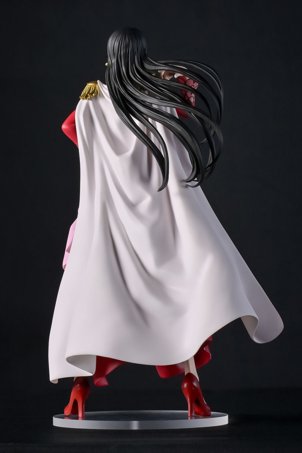 圧倒的なサイズと造形密度を極限まで高めた、プライズフィギュアの