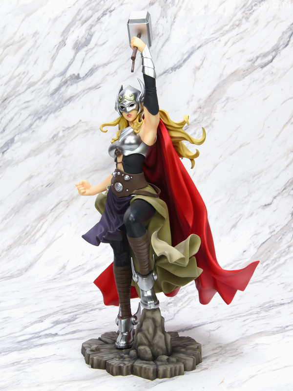 MARVEL UNIVERSE ソー ジェーン・フォスター 1/7 スケール Amazon.com