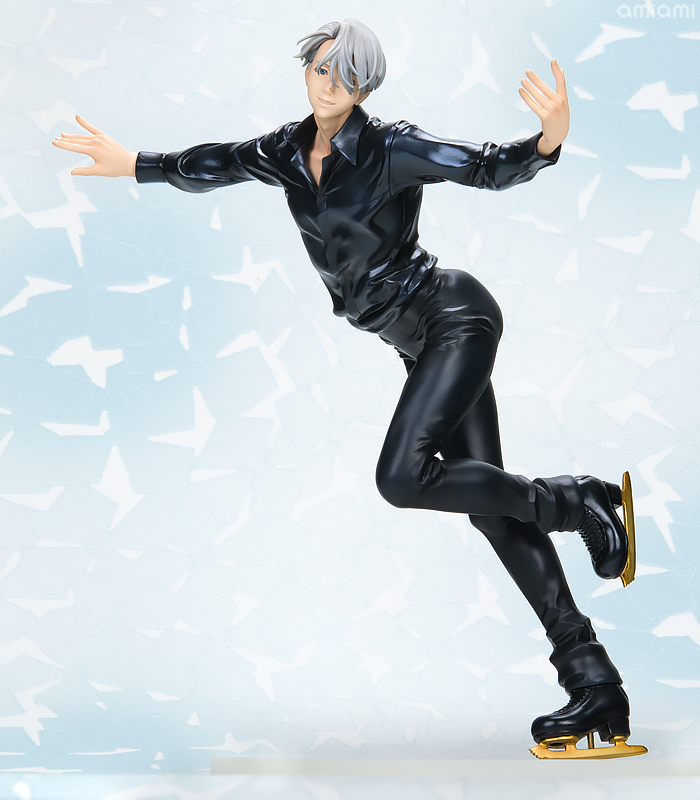 ユーリ！！！ on ICE ヴィクトル・ニキフォロフ フィギュア 大人気