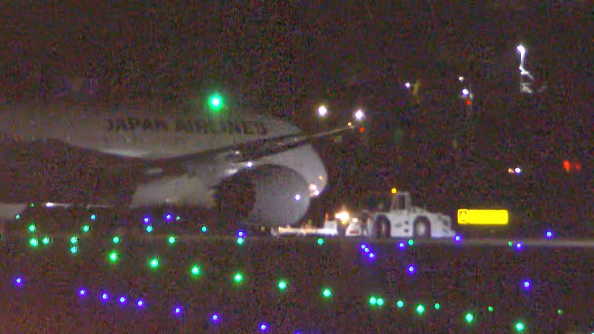 離陸前の日航機が誘導路で立ち往生 福岡空港で航空灯火に接触 羽田行き