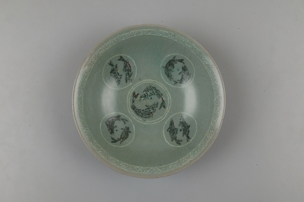 寧楽美術館で「翡色と象嵌の高麗青磁・型押しの李朝粉青沙器」開催