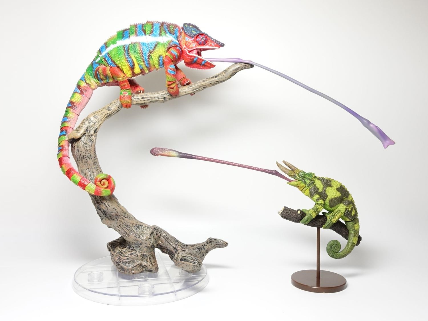 いきもの大図鑑プレミアム パンサーカメレオン（レッド/グリーン）2体