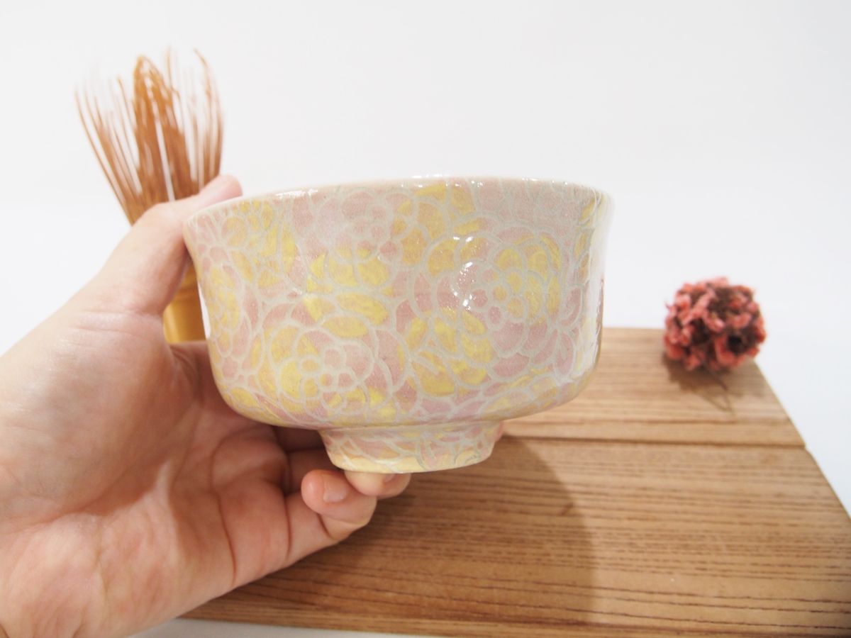 アウトレット：見込みに小さなホクロ有り】紋花彩泥掻落ドット 抹茶