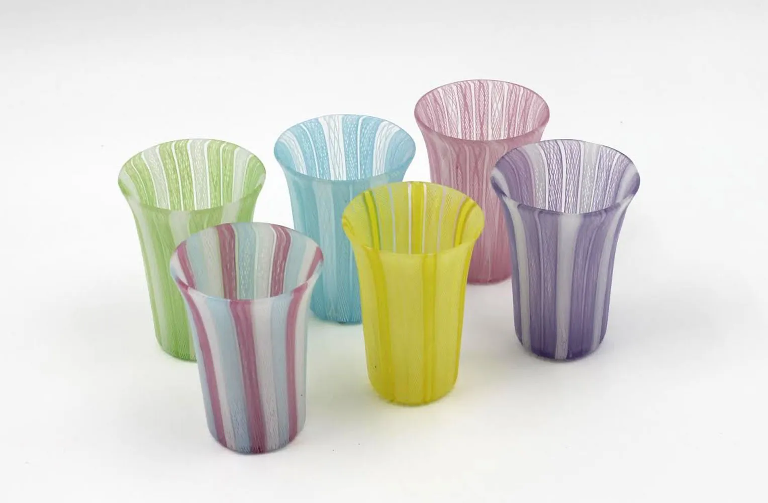 本物保証】藤田喬平 手吹 ベェニスぐい呑 共箱 栞 白黄色系 金箔挟