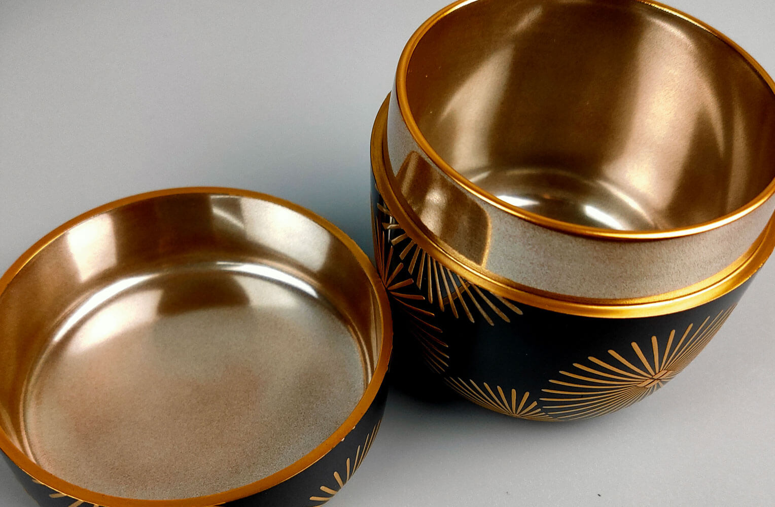 金銀唐松蒔絵大棗】内銀溜 買取実績｜日晃堂 買取実績