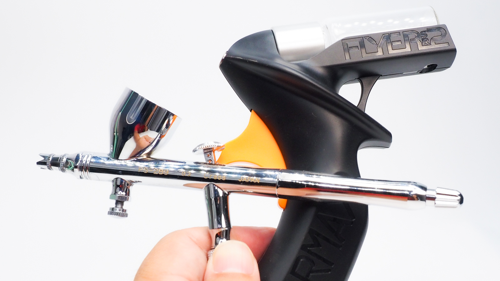 エアブラシの世界から「洗浄」を取り払う、革命的かつ合理的な新提案