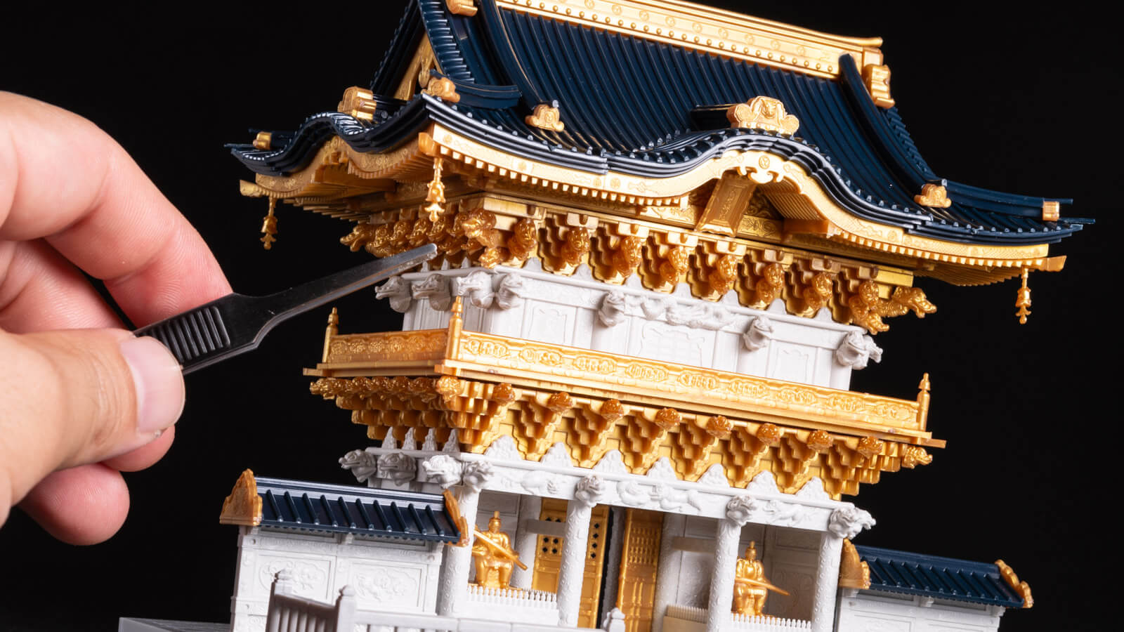 国宝」のプラモデルは唯一無二の組み味だ！／フジミ模型 1:80 陽明門