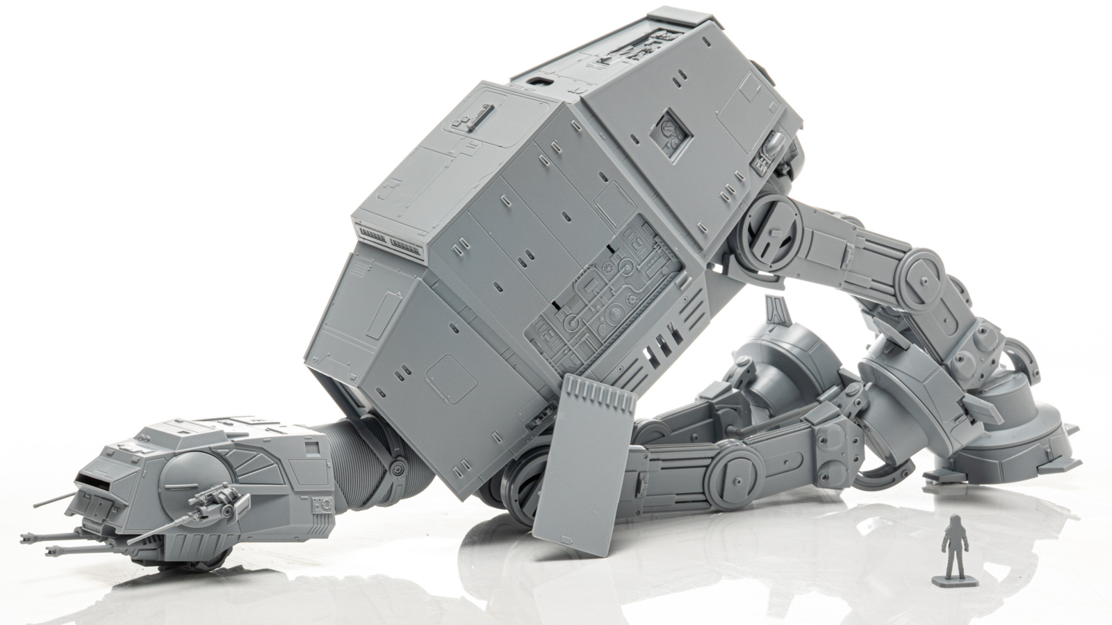 レビュー】バンダイスピリッツのAT-ATの超クオリティから感じとる