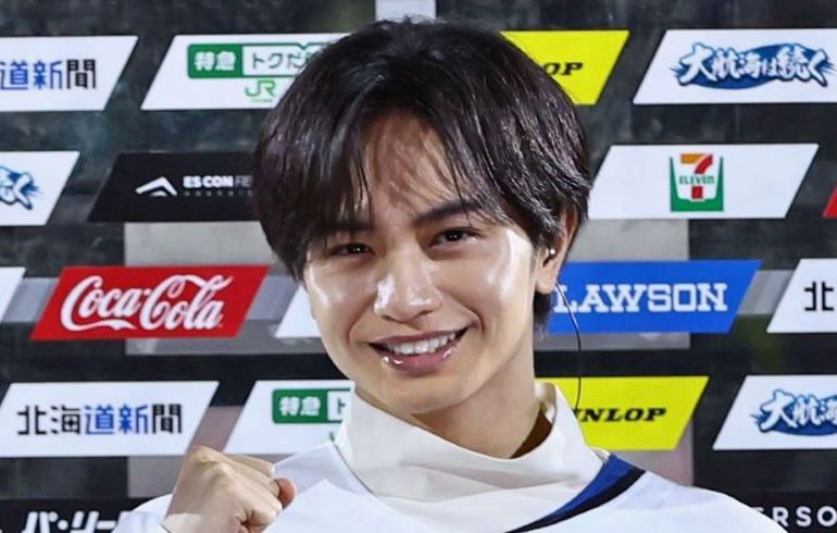 おしゃぶり咥えてる」元Sexy Zone31歳中島健人、パリで30年前の家族