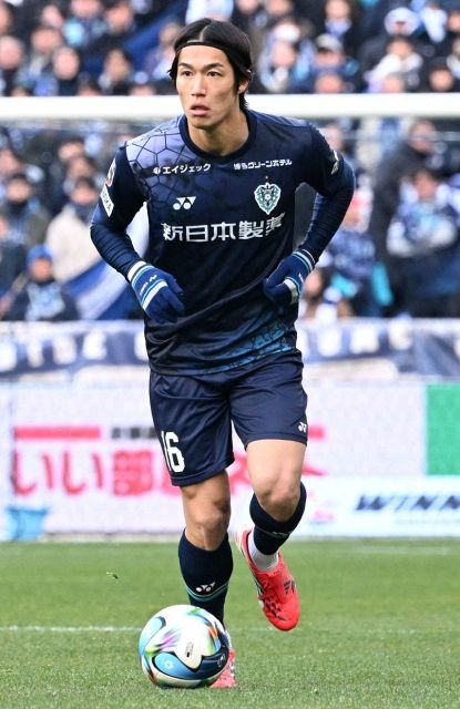来季J初ゴール目指すCB アビスパ福岡DF井上聖也が契約更新 ：「おっ